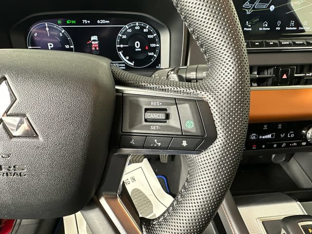 Used 2023 Mitsubishi Outlander SEL AWD/4WD image 28