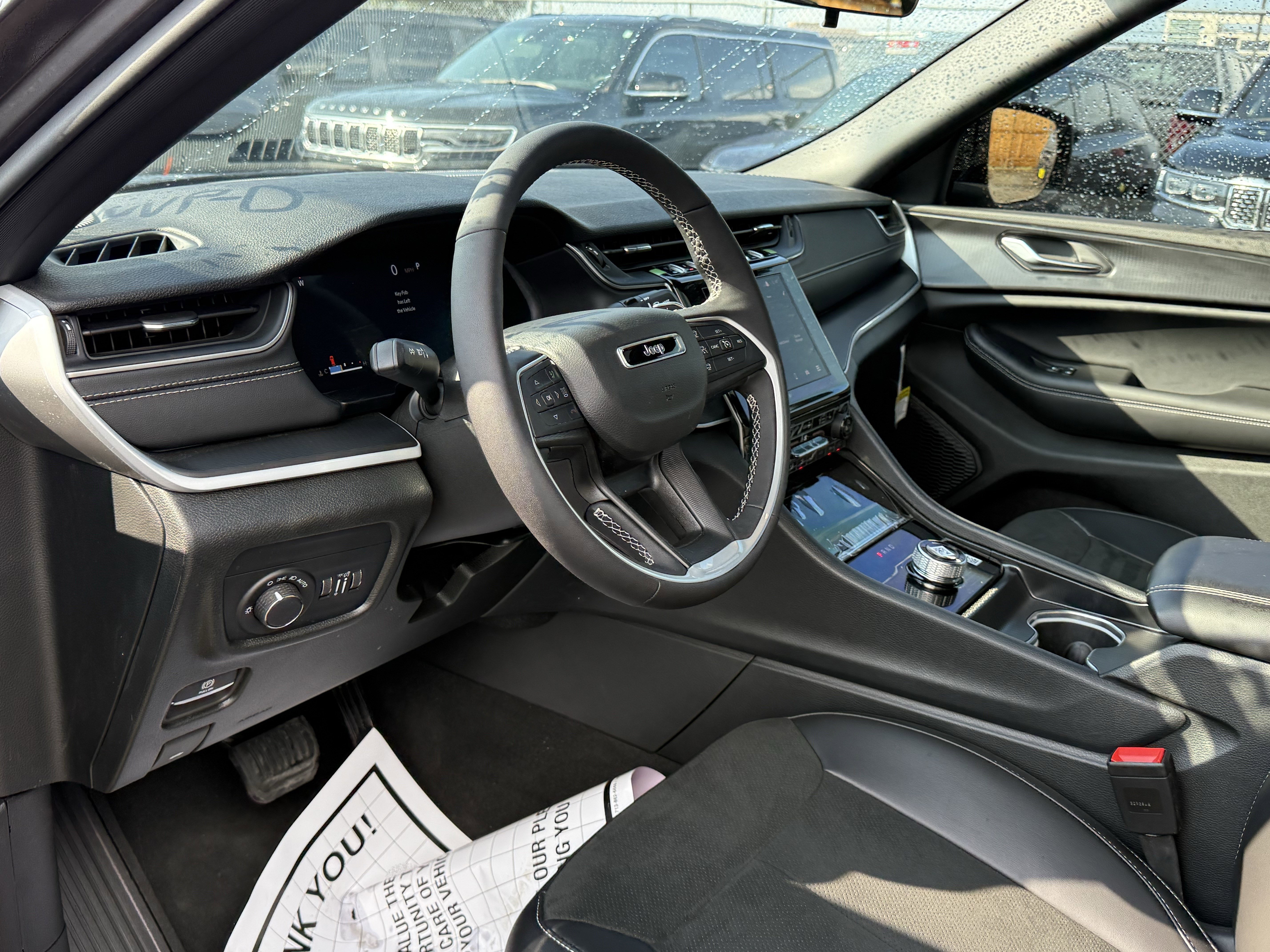 New 2025 Jeep Grand Cherokee L Altitude image 15