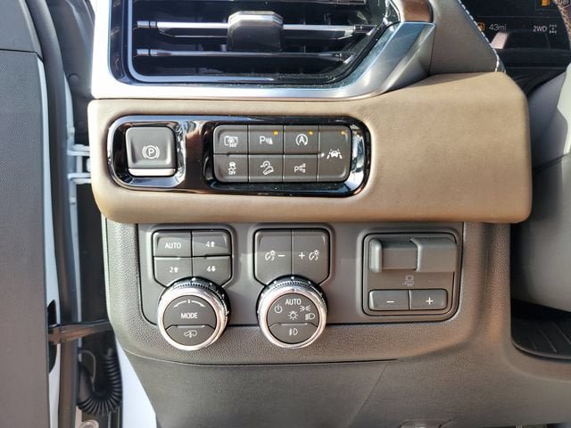 New 2026 GMC Yukon XL Denali Ultimate w/ LPO, Illumination Package AWD/4WD image 29