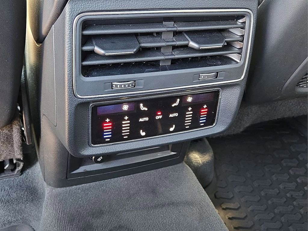 Used 2022 Audi Q7 3.0T Premium Plus w/ Premium Plus Package image 18