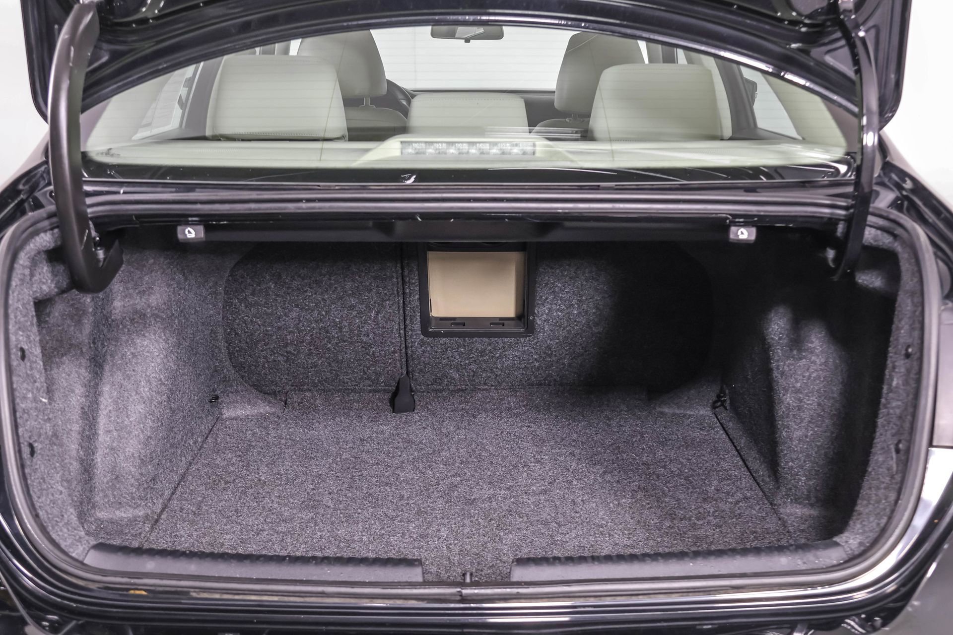 Used 2012 Volkswagen Jetta SEL image 38