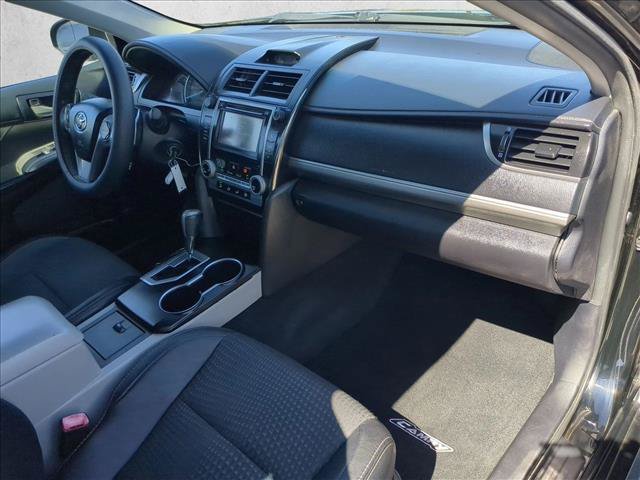 Used 2012 Toyota Camry SE FWD image 19