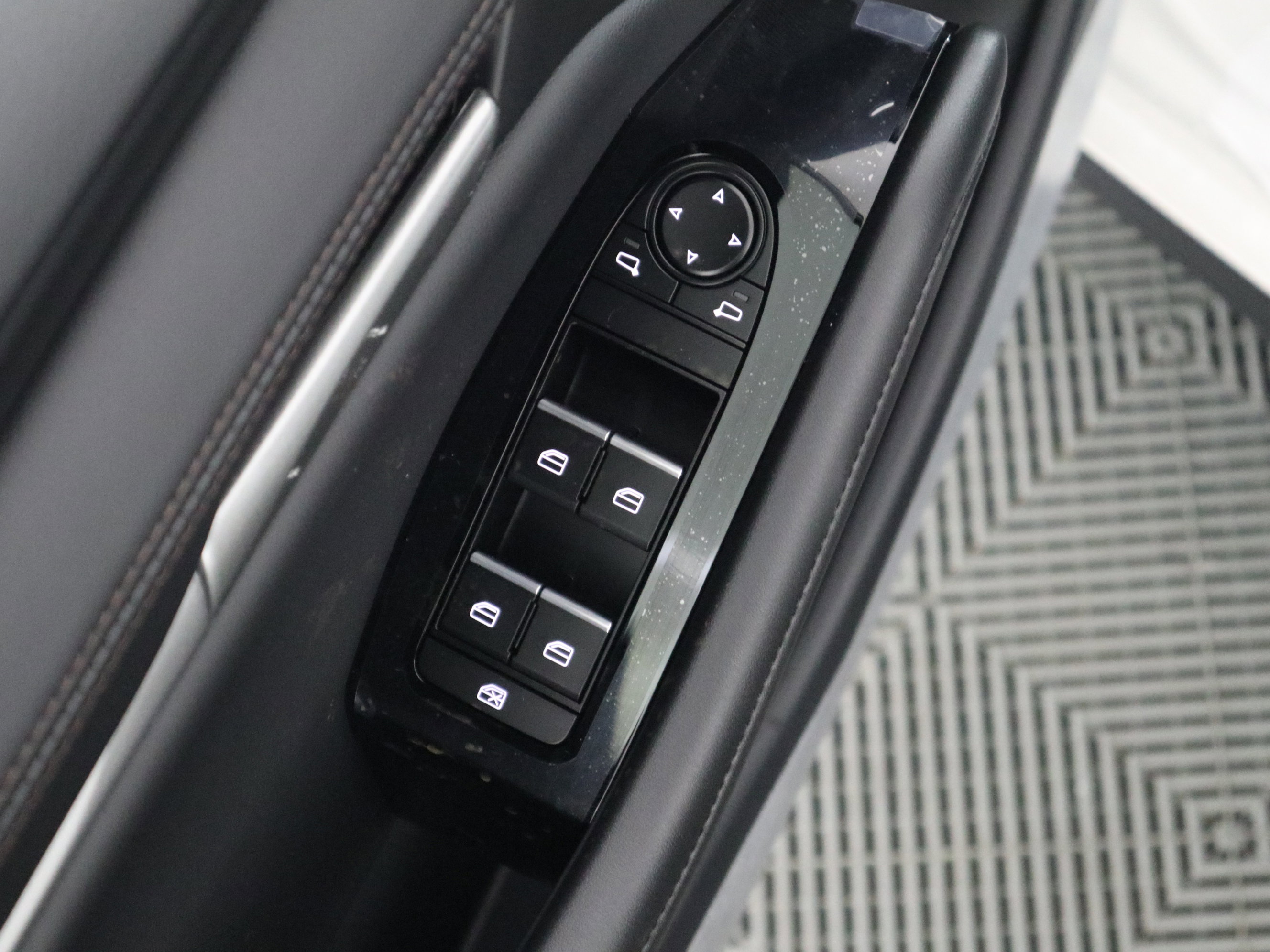 New 2026 MAZDA MAZDA3 2.5 S Sedan w/ Preferred Pkg image 32