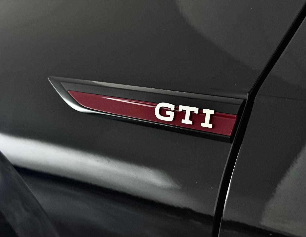 Used 2022 Volkswagen GTI SE w/ SE Leather Package FWD image 16