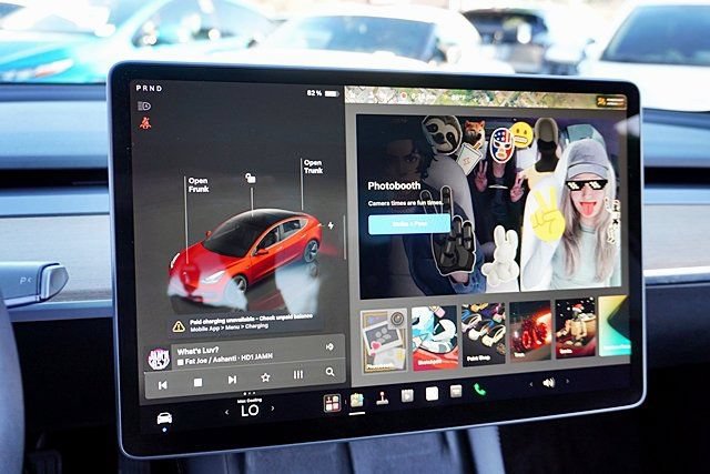 Used 2023 Tesla Model 3 Standard Range RWD image 31