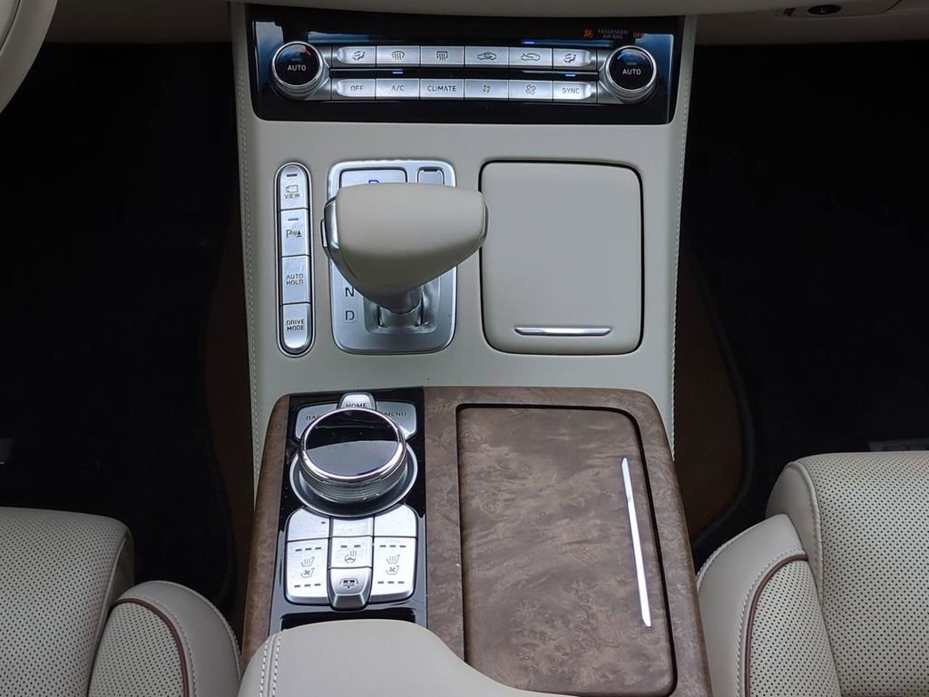 Used 2022 Genesis G90 5.0 Ultimate image 17
