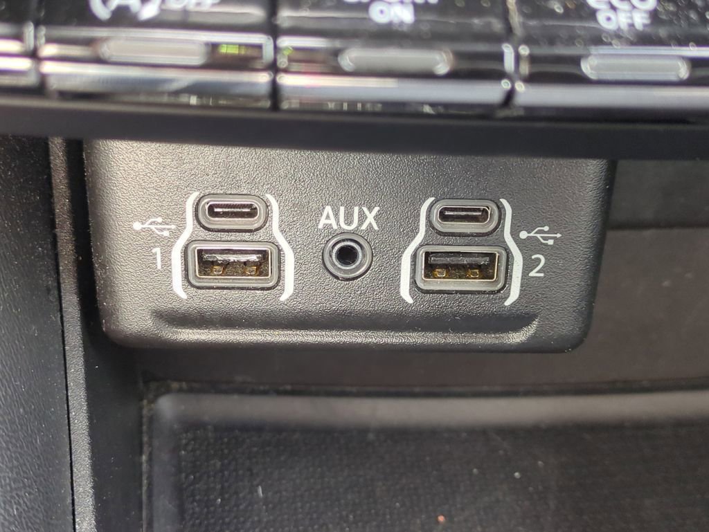 Used 2022 Dodge Durango GT image 25