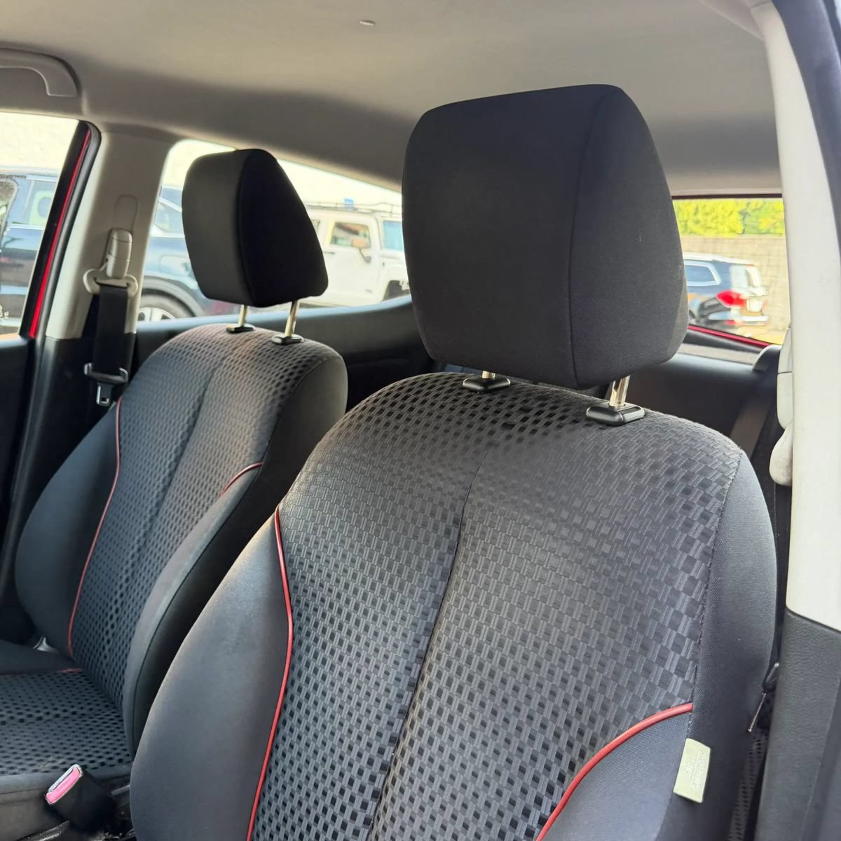 Used 2011 MAZDA MAZDA2 Touring FWD image 12