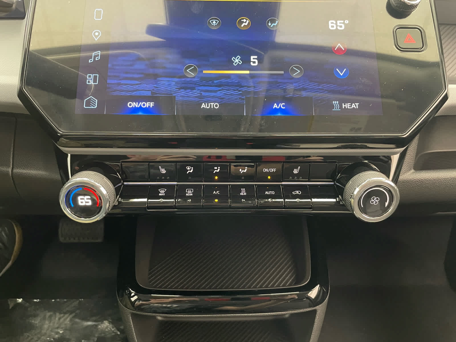 New 2027 Chevrolet Bolt LT w/ Comfort Package FWD image 6