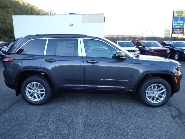 New 2025 Jeep Grand Cherokee Laredo X image 8