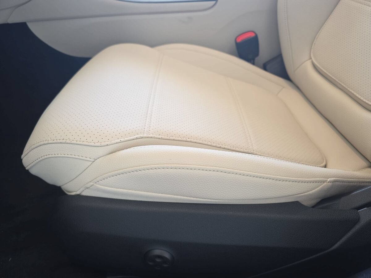 New 2026 Mercedes-Benz C 300 4MATIC Sedan image 28