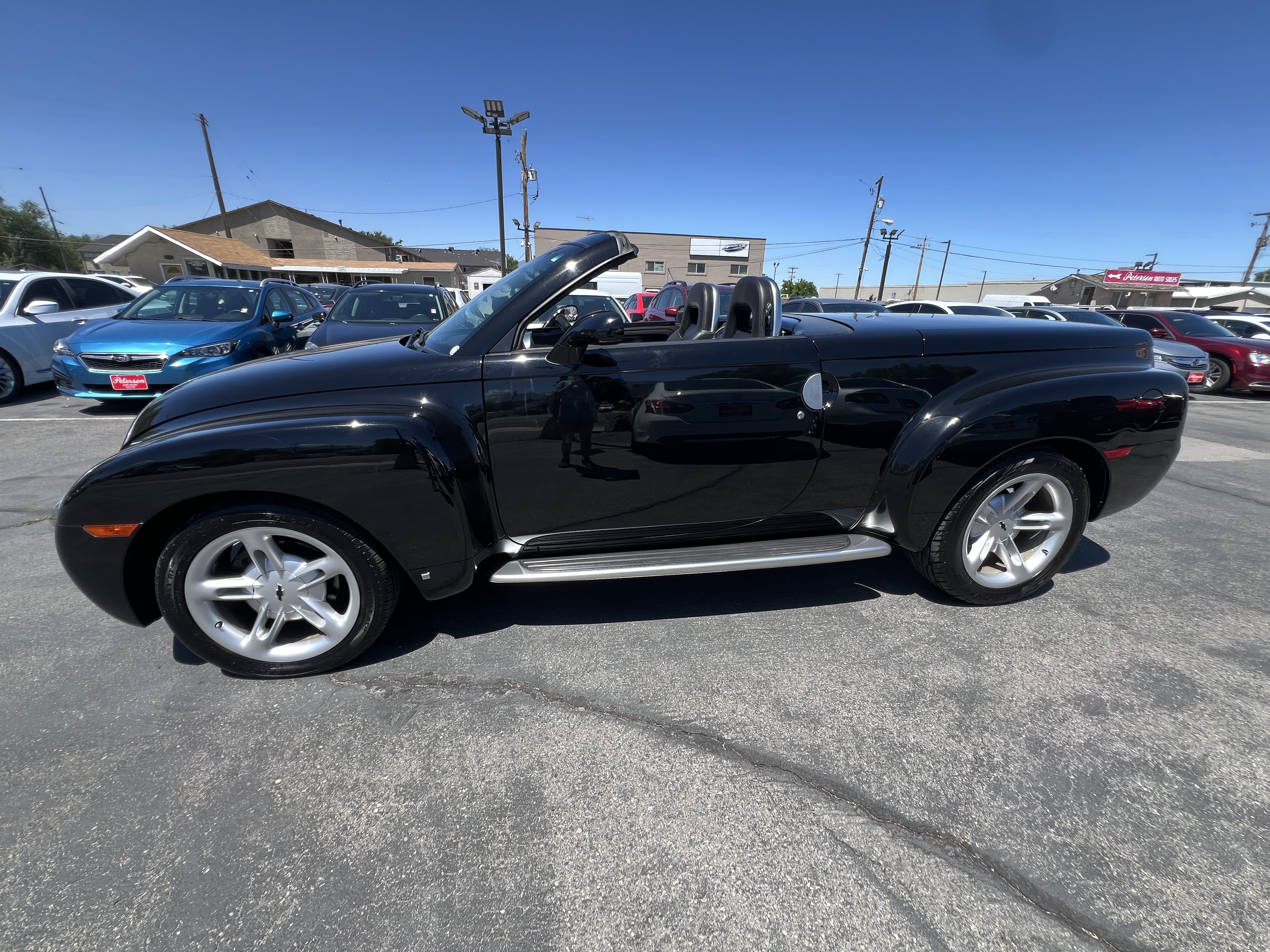Used 2006 Chevrolet SSR w/ Preferred Equipment Group RWD image 12