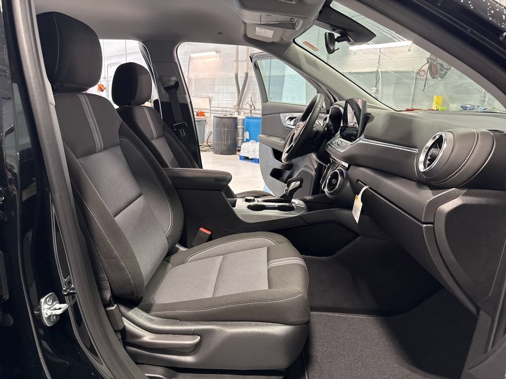 New 2026 Chevrolet Blazer LT FWD image 31