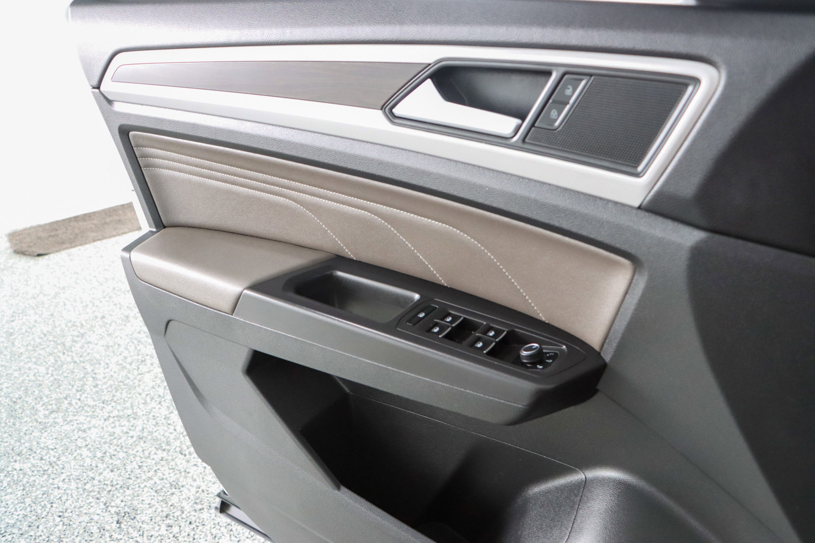 Used 2023 Volkswagen Atlas SE image 21