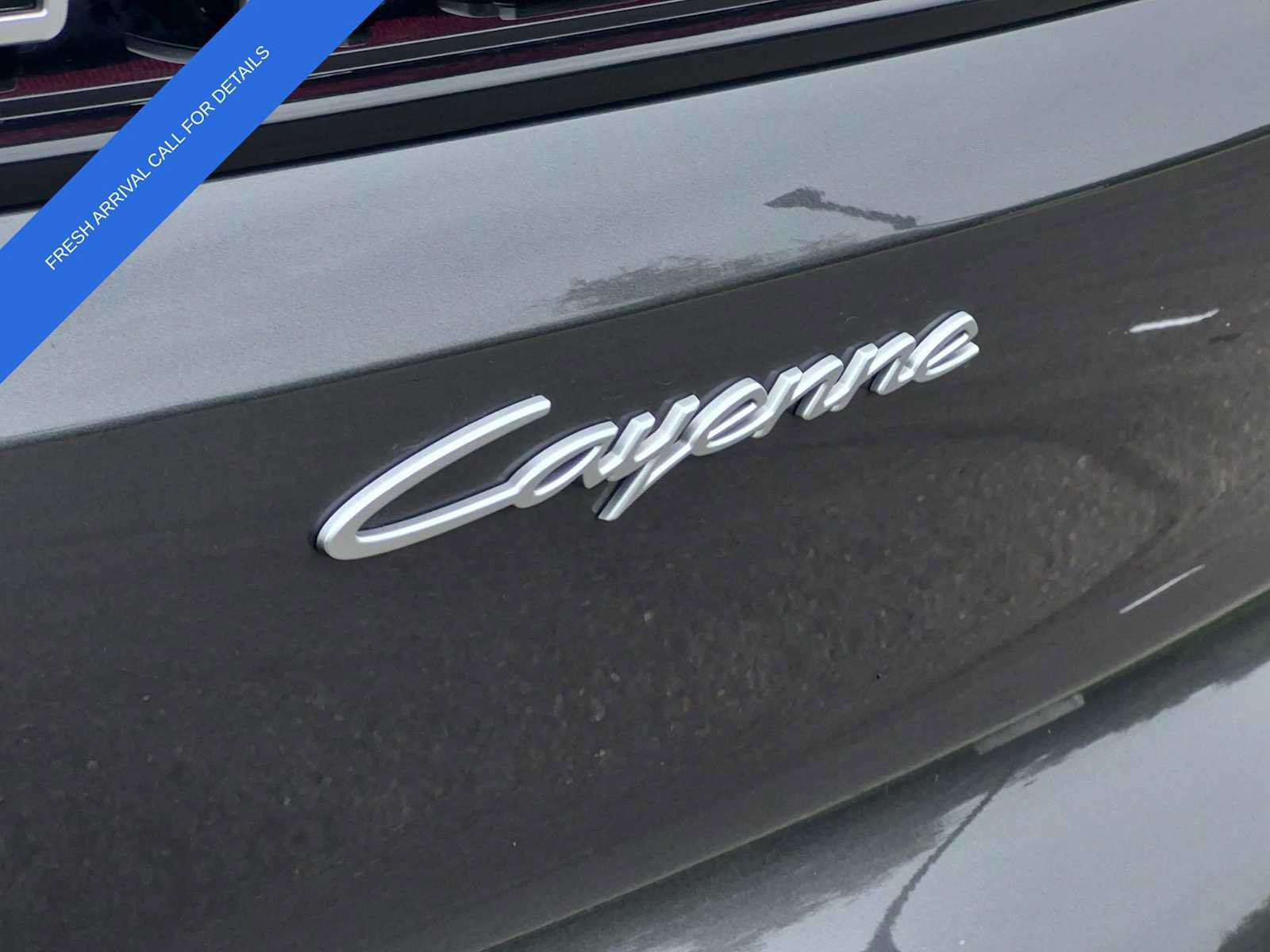 Used 2025 Porsche Cayenne Coupe AWD/4WD image 12