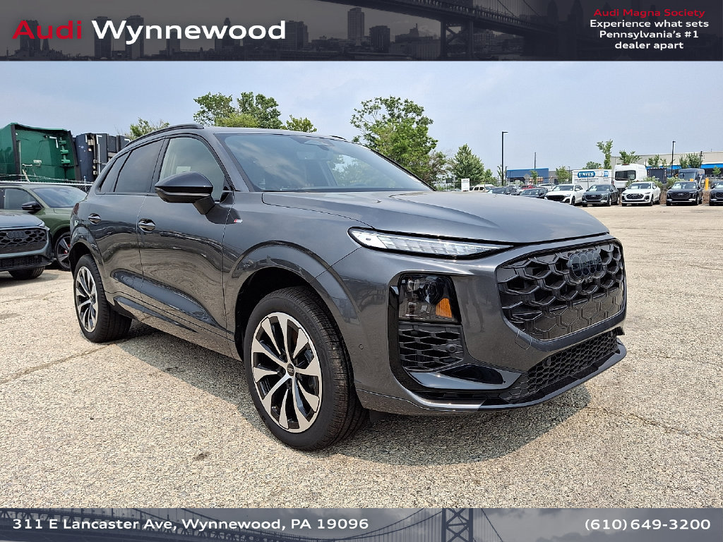 New 2026 Audi Q3 quattro 2.0T AWD/4WD image 1