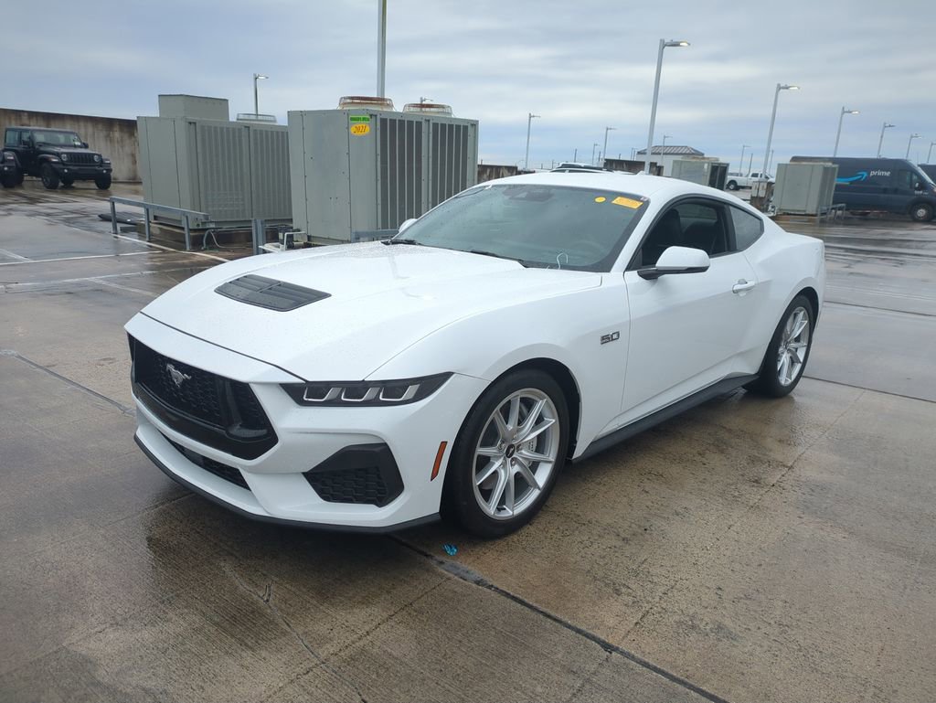 Used 2024 Ford Mustang GT Premium image 9