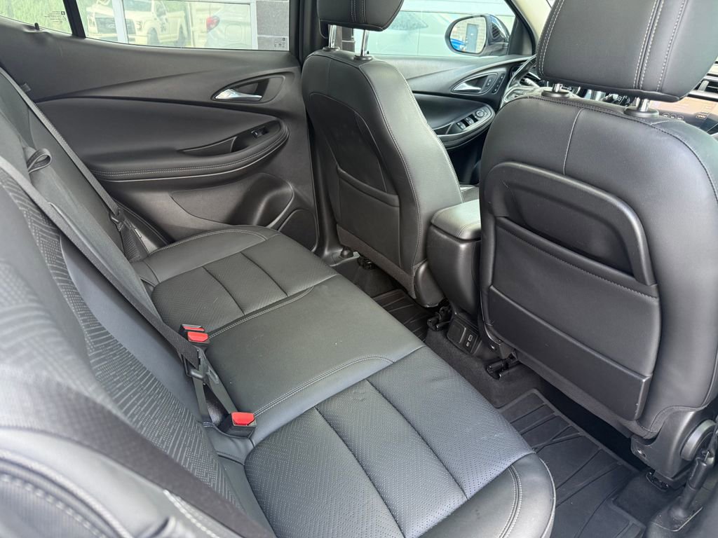 Used 2021 Buick Encore GX Essence w/ Advanced Technology Package FWD image 38