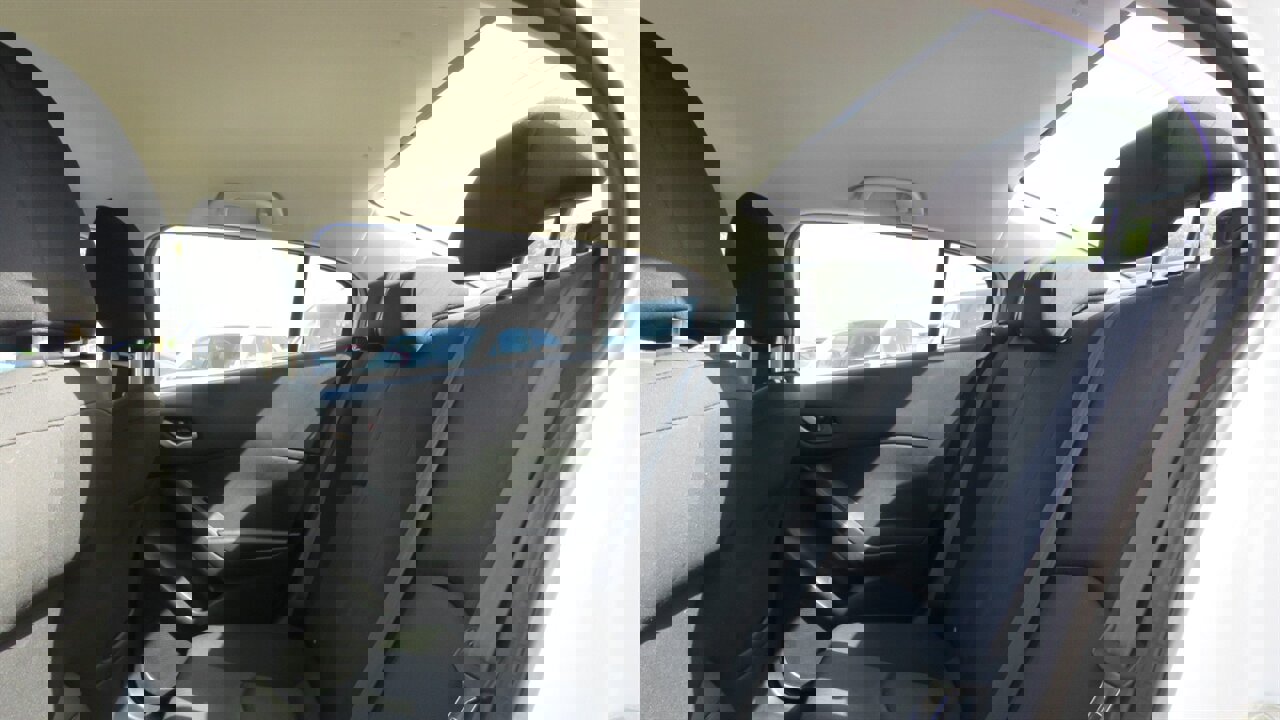 Used 2014 MAZDA MAZDA3 i SV image 13