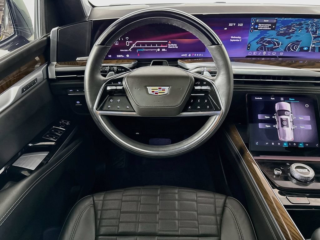 Used 2025 Cadillac Escalade Sport Platinum w/ LPO, ONYX Package AWD/4WD image 24