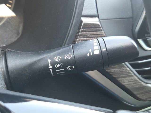 Used 2020 Nissan Altima 2.0 Platinum FWD image 38