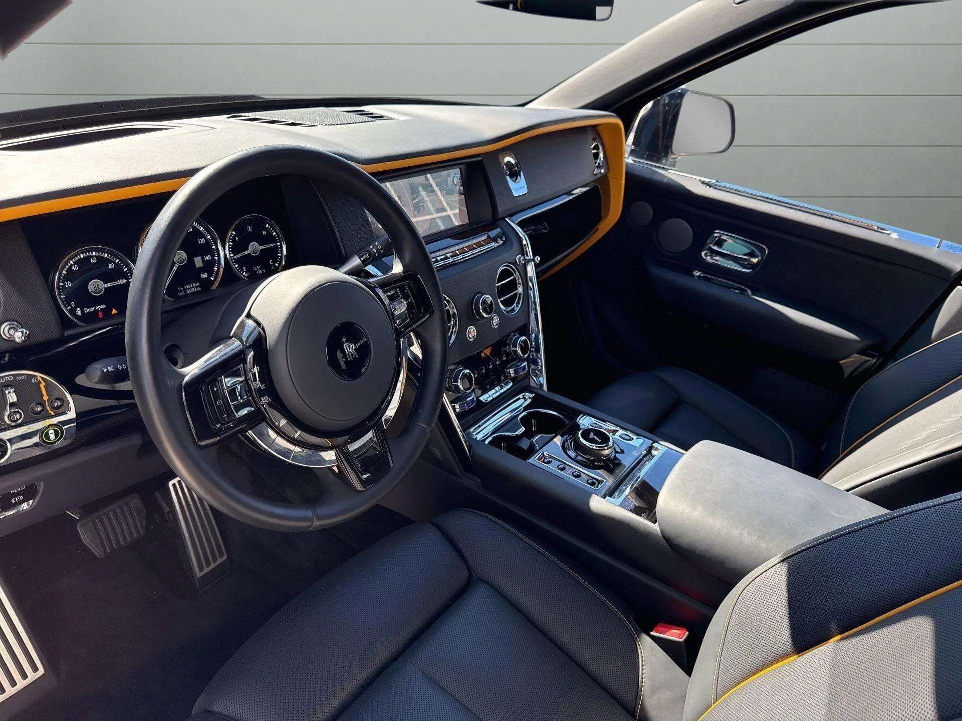 Used 2022 Rolls-Royce Cullinan image 15