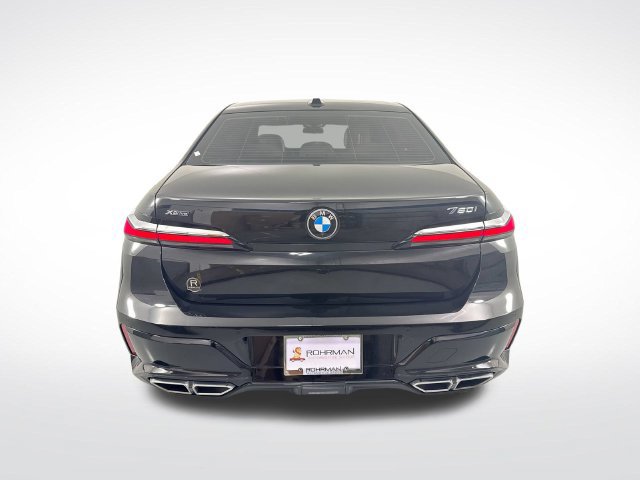 Used 2024 BMW 760i xDrive w/ Premium Package AWD/4WD image 32