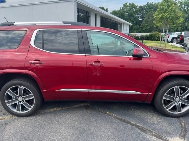 Certified 2019 GMC Acadia Denali w/ Technology Package FWD image 3