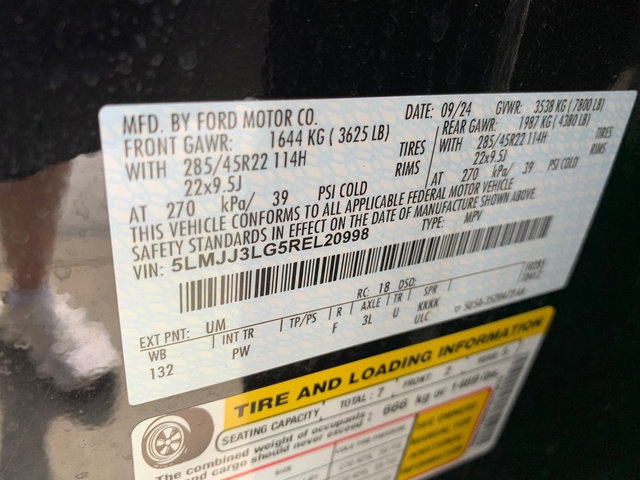 Certified 2024 Lincoln Navigator L Reserve image 28