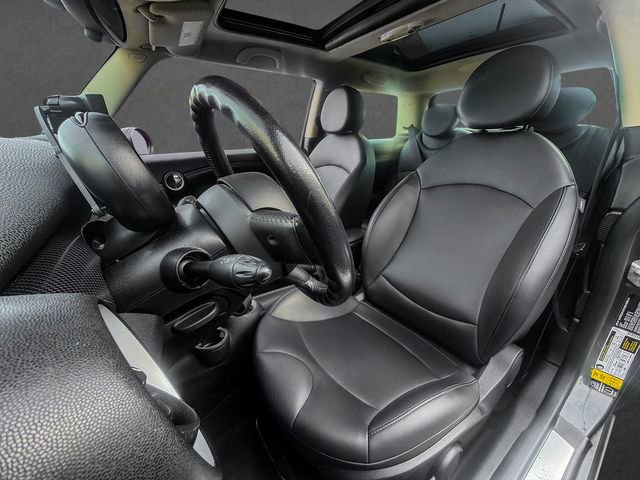 Used 2013 MINI Cooper S w/ Premium Pkg 2 FWD image 6