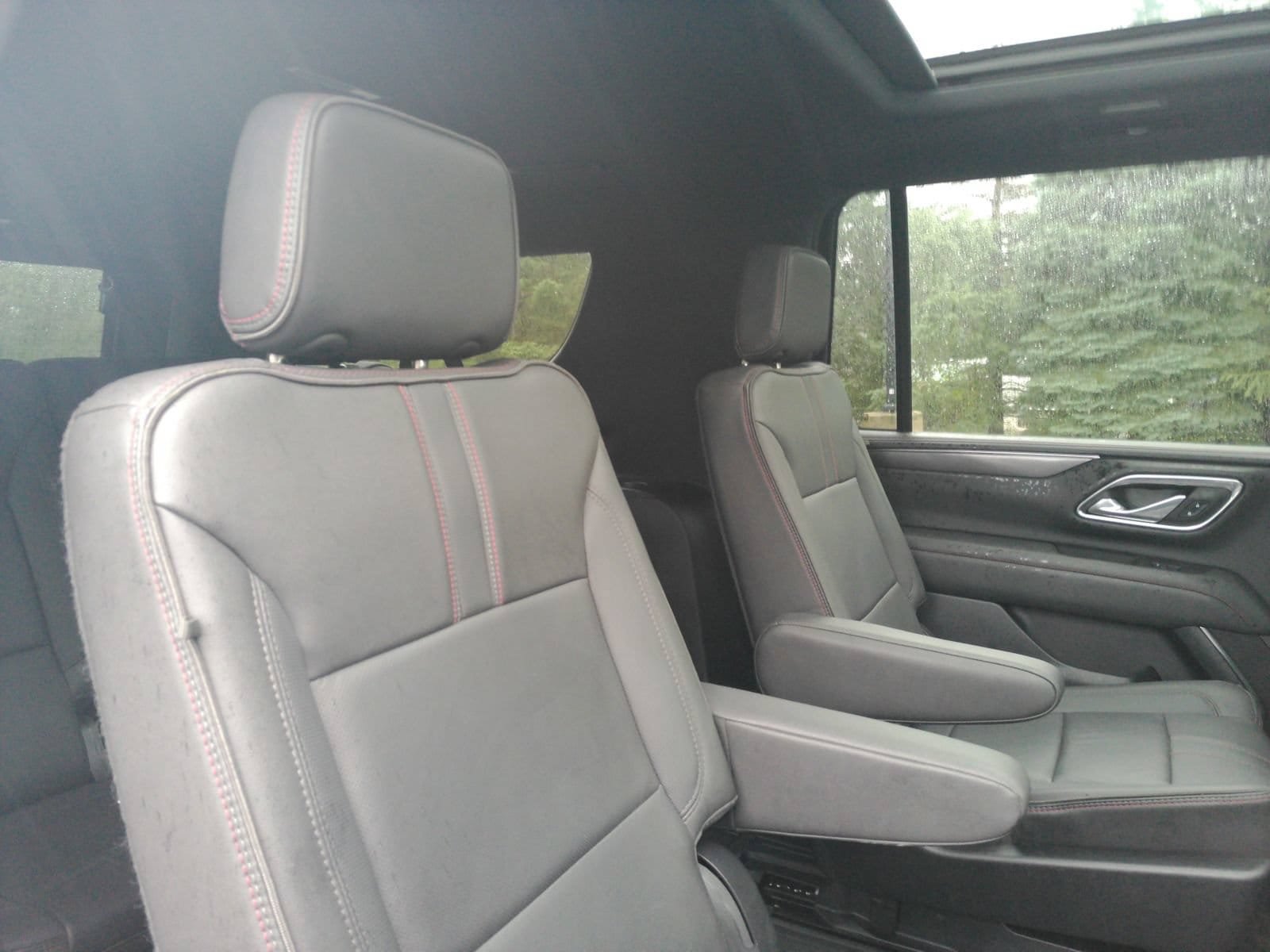 Used 2024 Chevrolet Suburban RST w/ Luxury Package AWD/4WD image 22