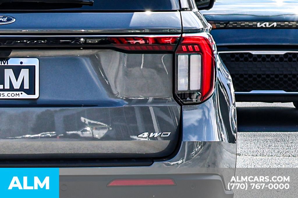Used 2025 Ford Explorer ST-Line image 15