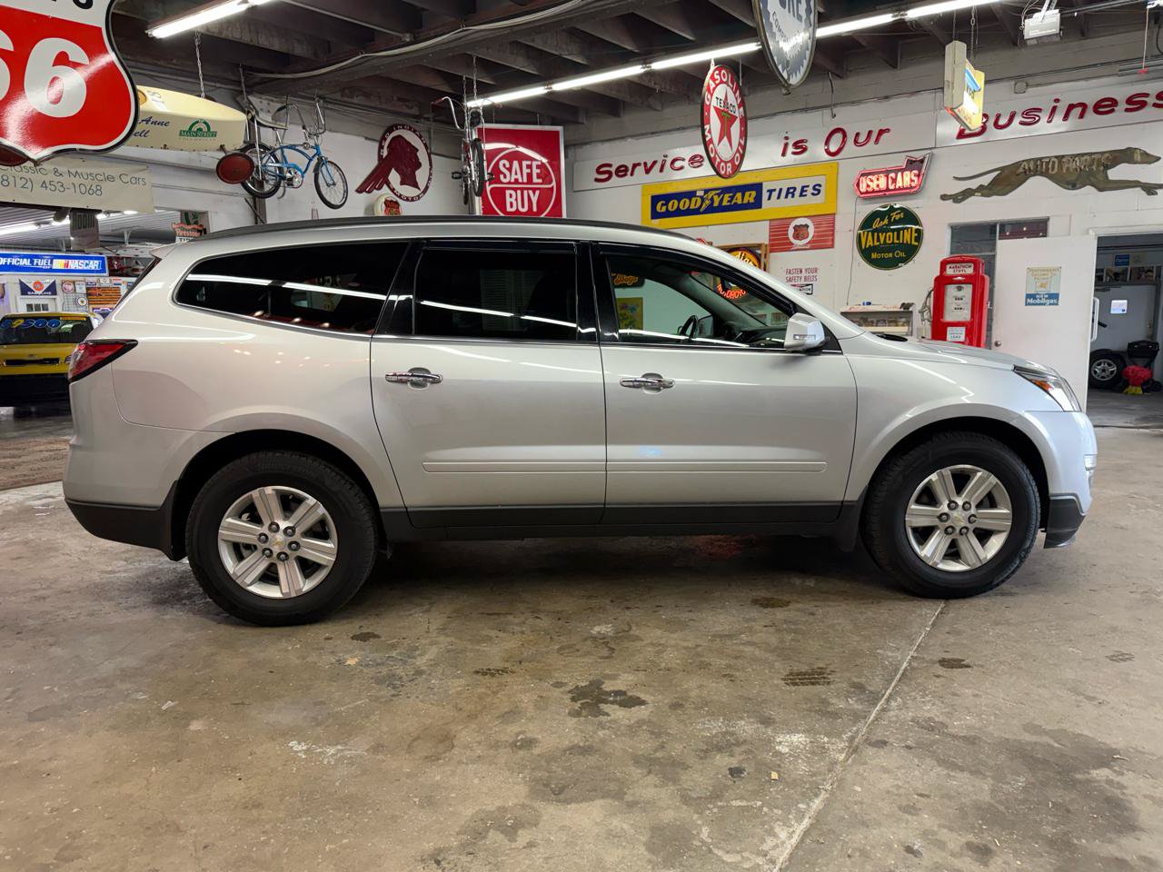 Used 2014 Chevrolet Traverse LT AWD/4WD image 6