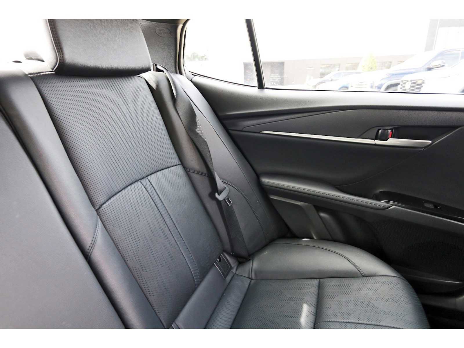 Used 2025 Toyota Camry XSE image 10