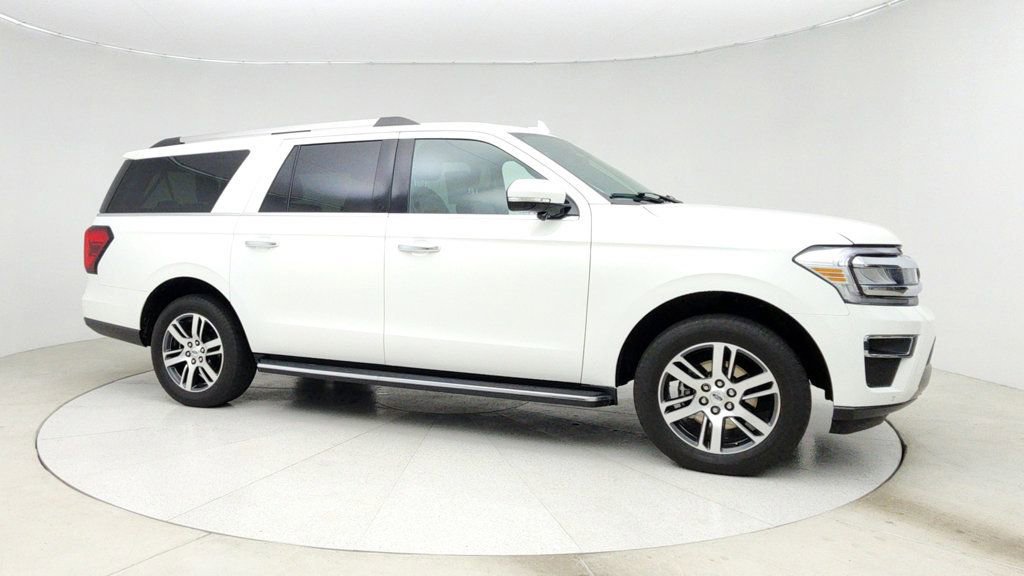 Used 2022 Ford Expedition Max Limited image 3