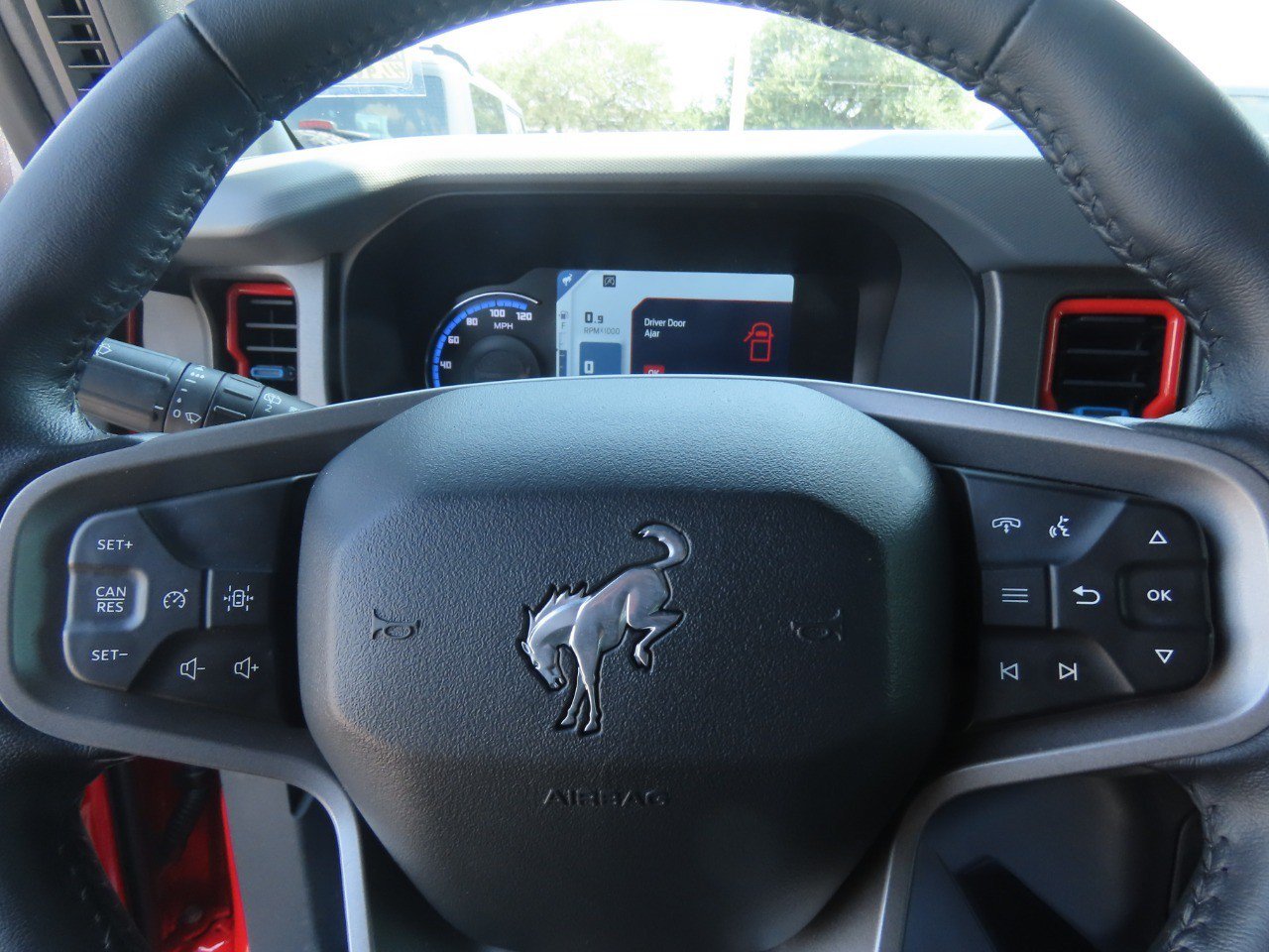Used 2024 Ford Bronco Black Diamond AWD/4WD image 27
