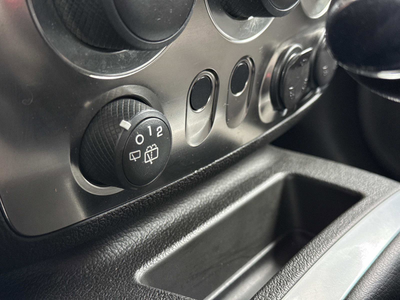 Used 2007 HUMMER H3 w/ Chrome Appearance Package image 5