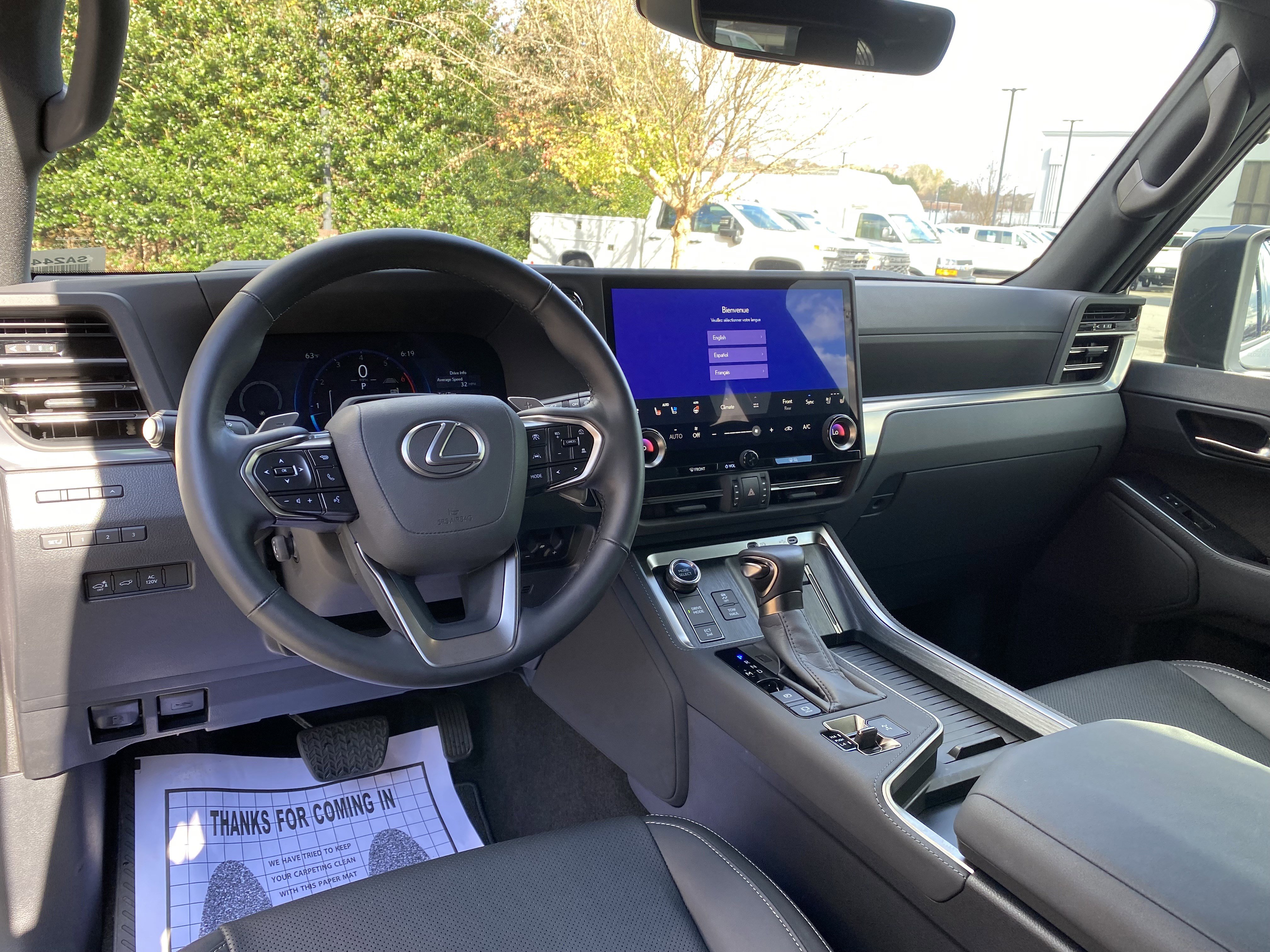 Used 2025 Lexus GX 550 w/ Cold Area Package image 34