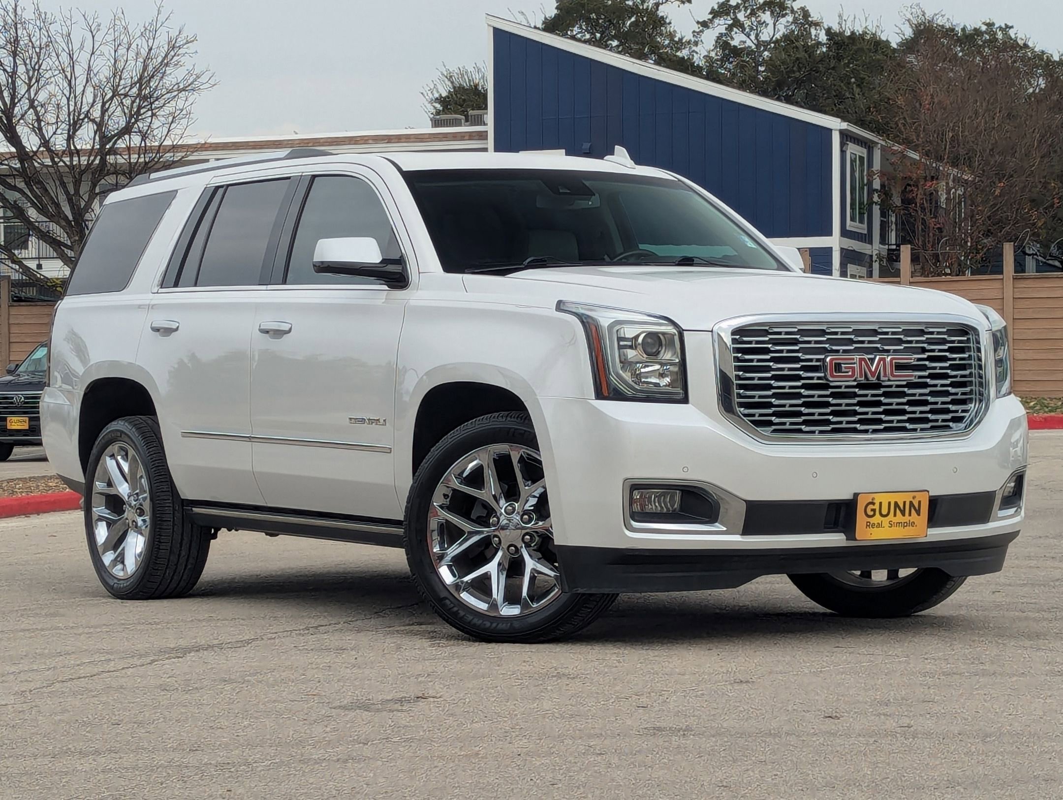 Used 2018 GMC Yukon Denali w/ Denali Ultimate Package image 2