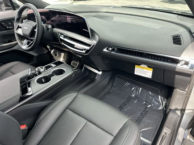 New 2026 Cadillac Lyriq V image 30