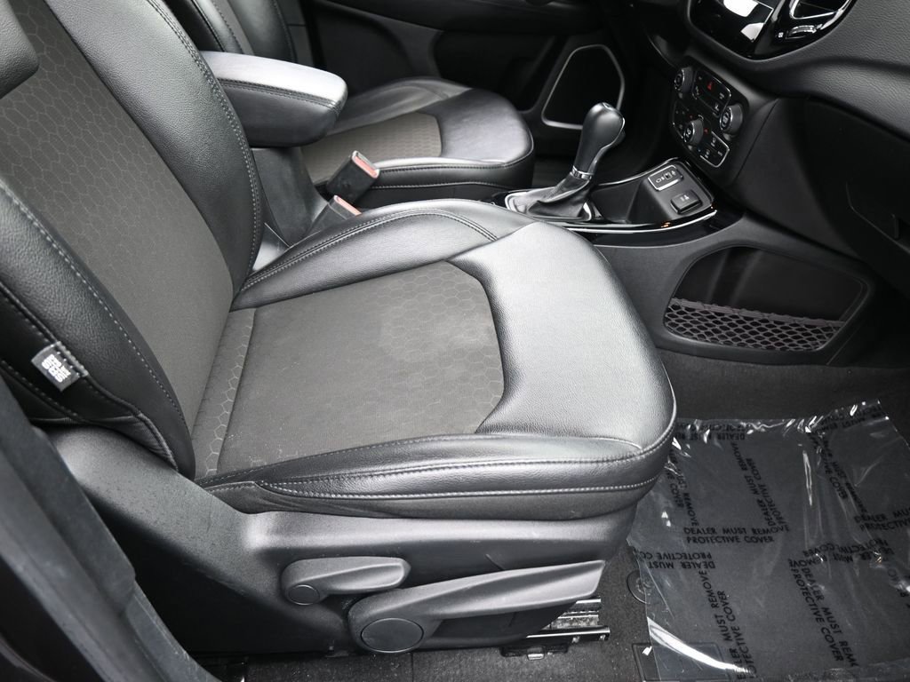 Used 2021 Jeep Compass Latitude image 37