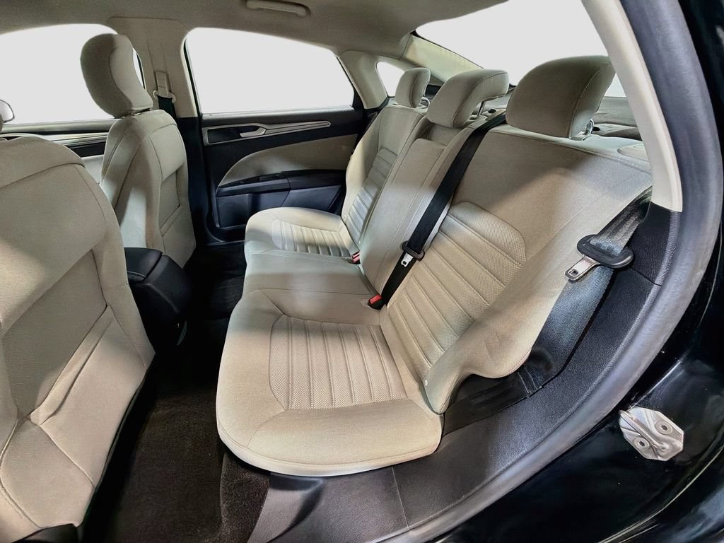 Used 2018 Ford Fusion S FWD image 20