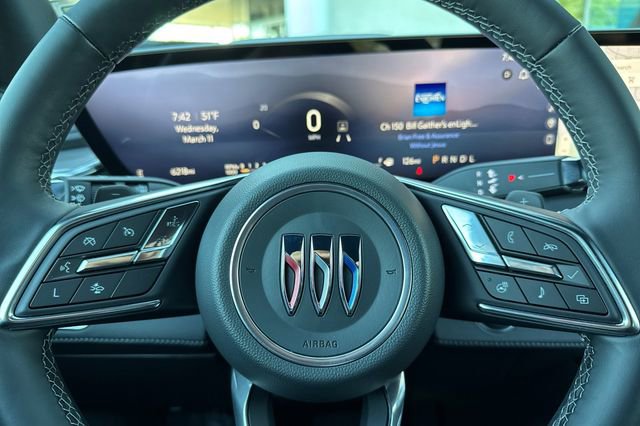 Used 2025 Buick Enclave Preferred image 37
