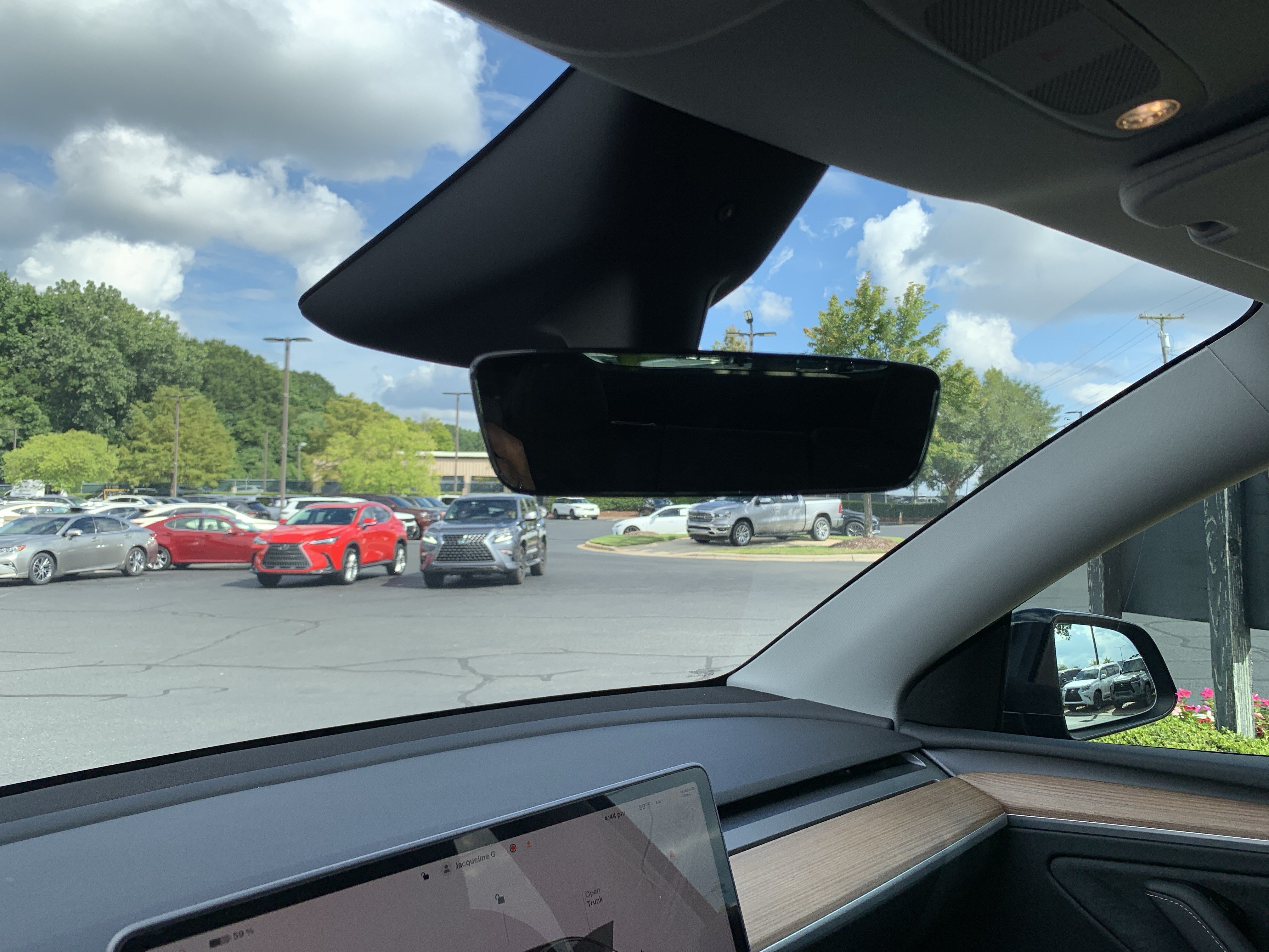 Used 2025 Tesla Model Y Long Range RWD image 27