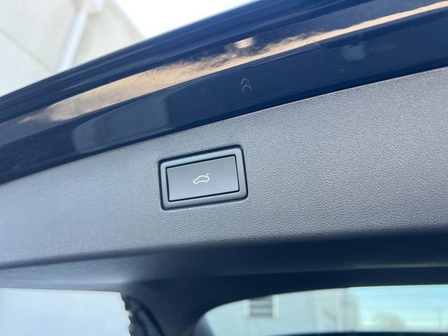 New 2026 Volkswagen Tiguan SE R-Line image 31