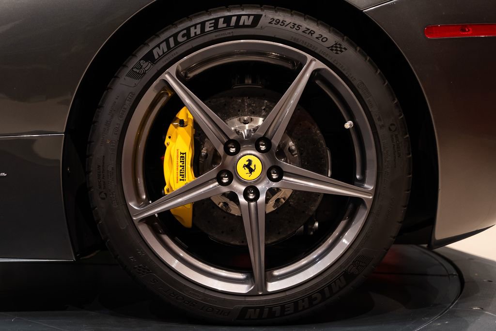 Certified 2014 Ferrari 458 Italia Coupe RWD image 14
