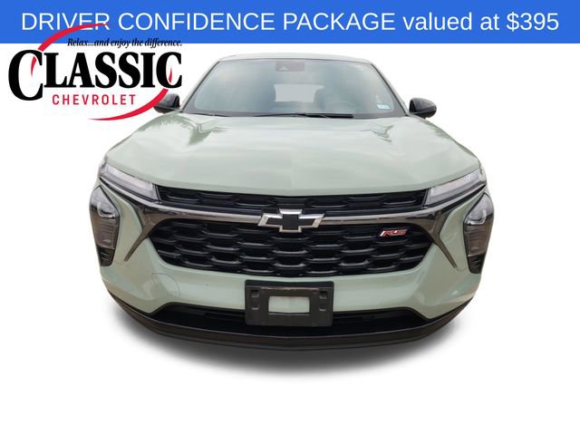 Used 2024 Chevrolet Trax RS w/ Driver Confidence Package image 3