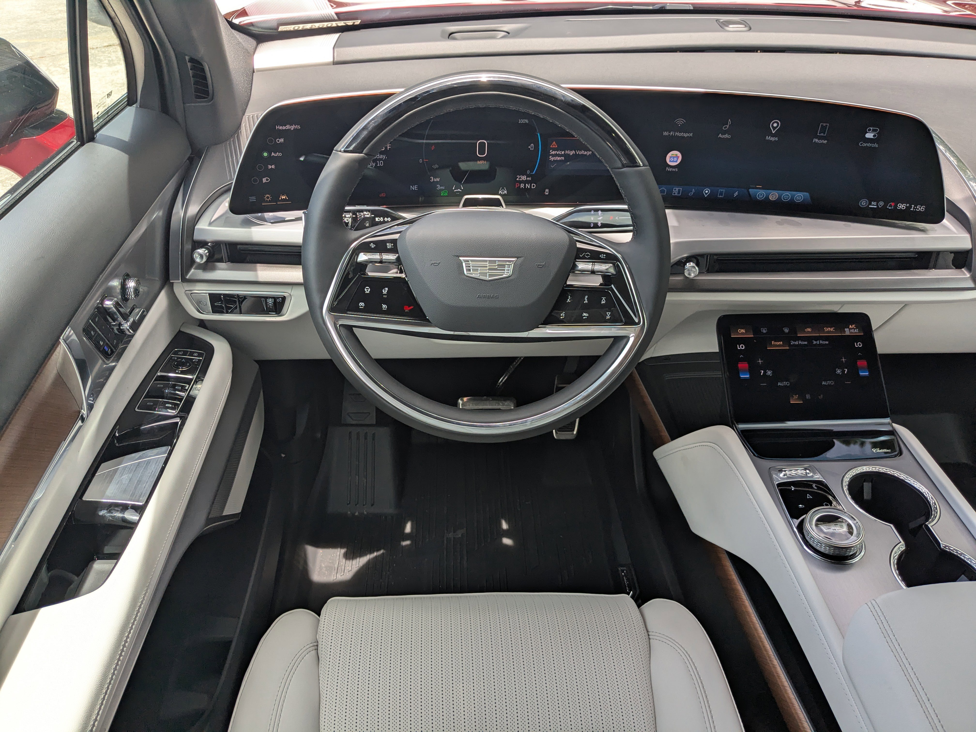 New 2026 Cadillac Vistiq Sport w/ LPO, Floor Liner Package image 4