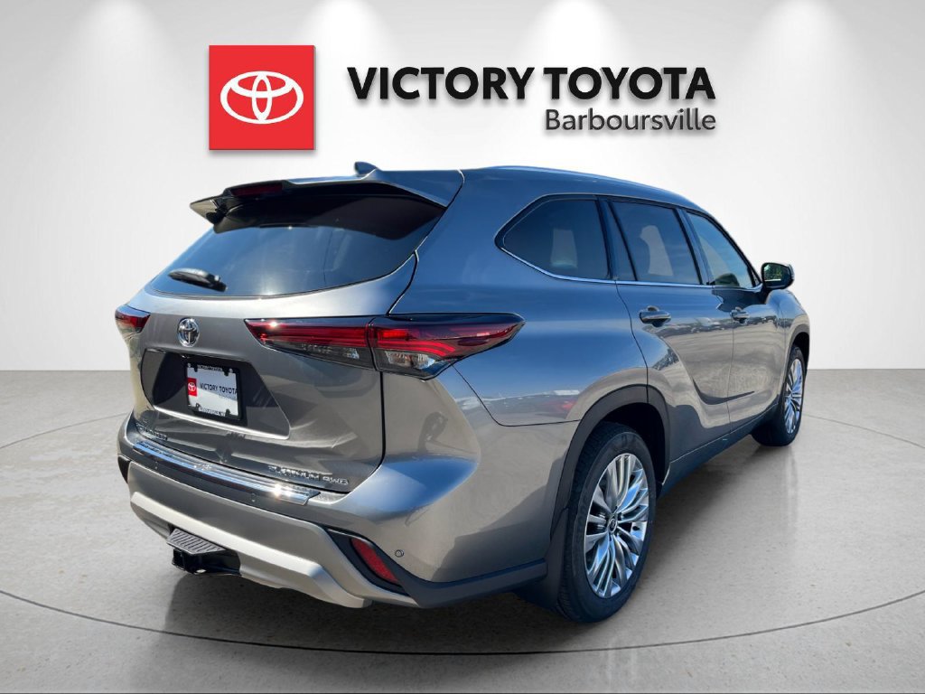 New 2026 Toyota Highlander Platinum AWD/4WD image 7