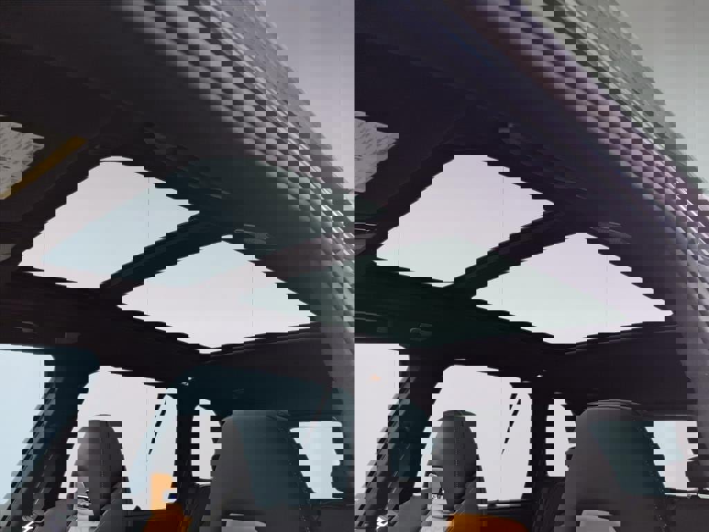 Used 2026 BMW X5 M Competition w/ Executive Package image 15